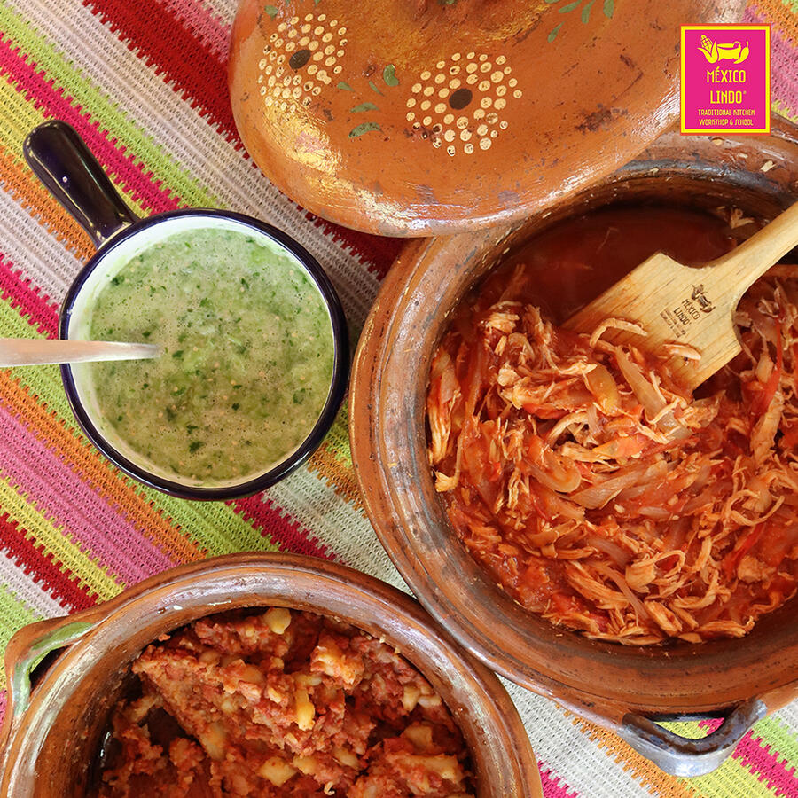 chicken tinga and salsa verde